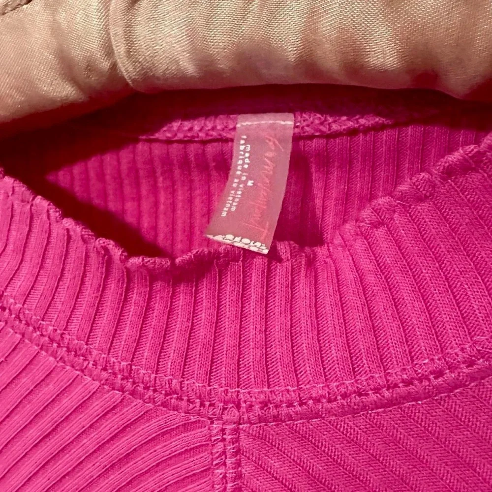 FREE PEOPLE FP Movement Laura Hot Pink Long Sleeve Active Top Medium NWOT - Picture 5 of 8